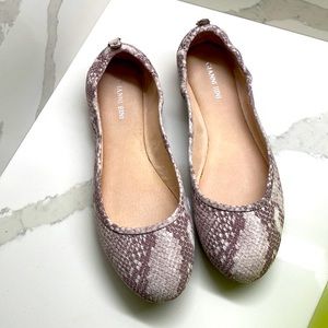 Gianni Bini Snake print Flats Size 9